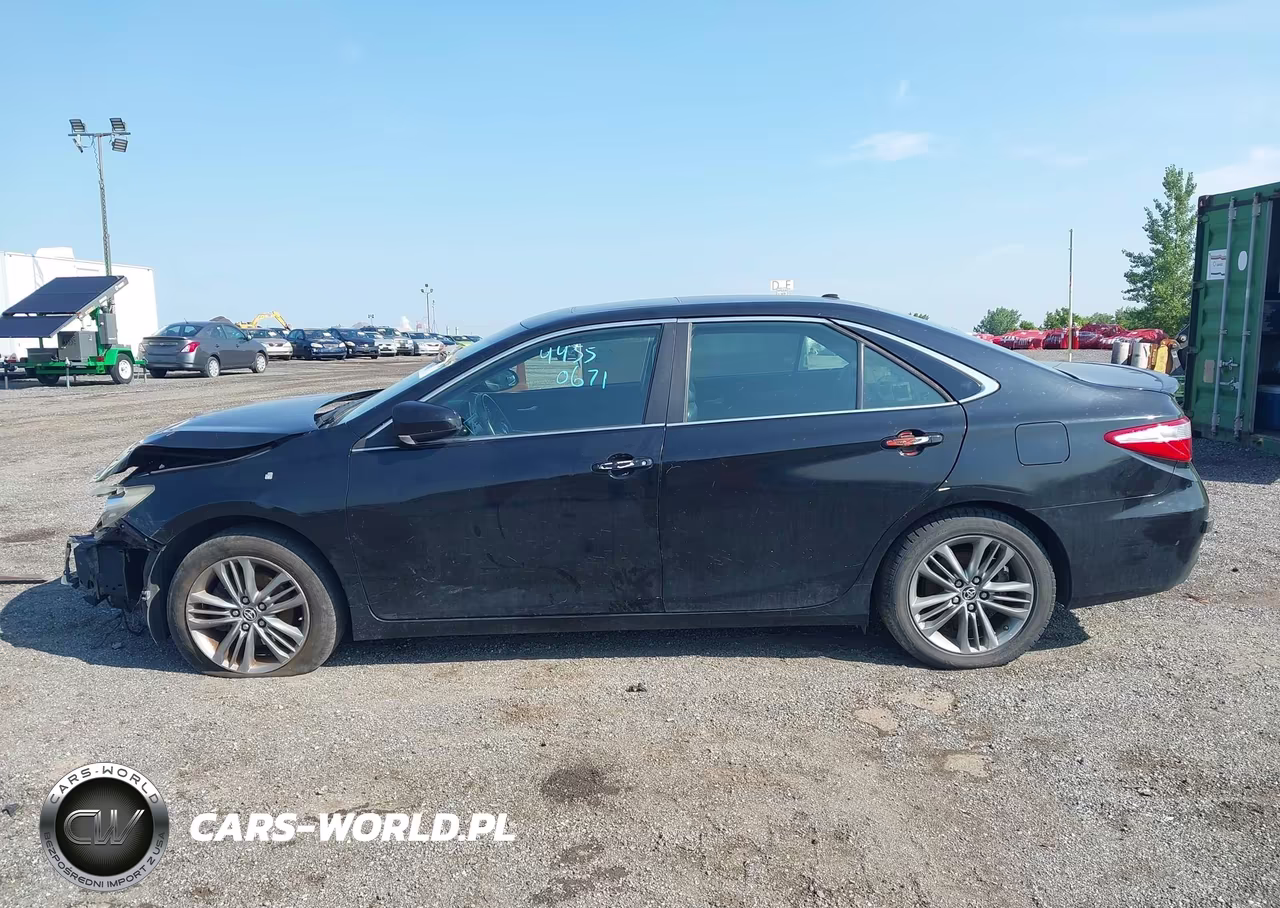 2015 Toyota Camry Se VIN:4T1BF1FK2FU061787 - 14