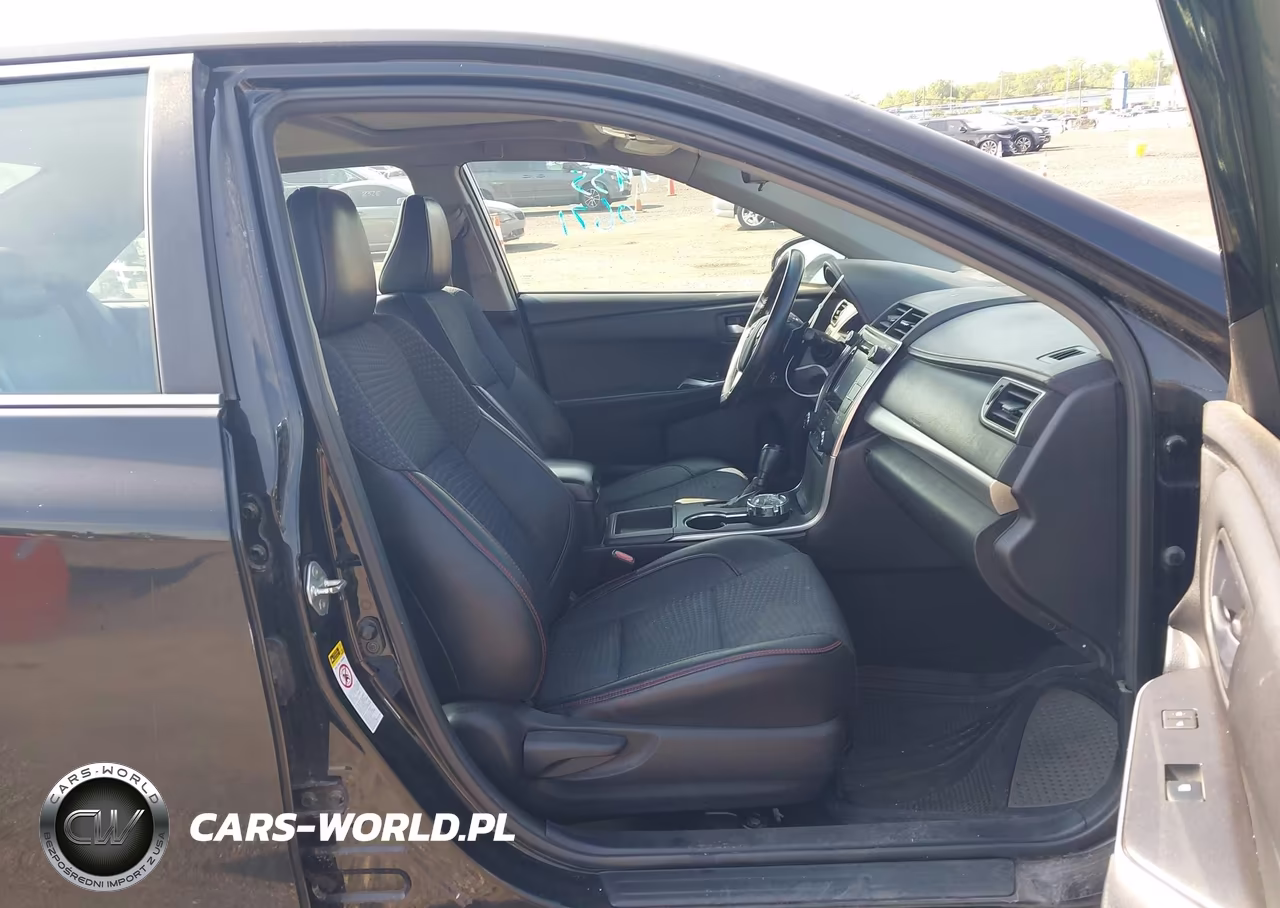 2015 Toyota Camry Se VIN:4T1BF1FK2FU061787 - 5