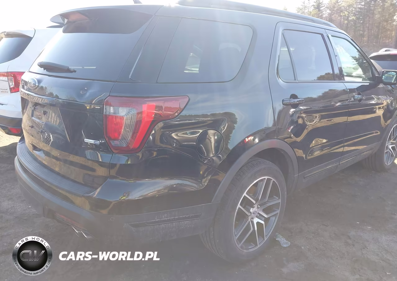 2019 Ford Explorer Sport VIN:1FM5K8GT2KGA01669 - 4