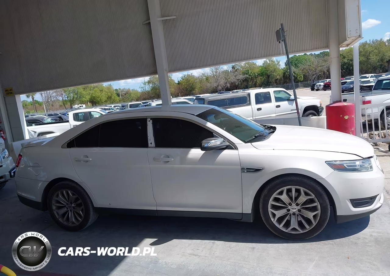 2018 Ford Taurus Limited VIN:1FAHP2F83JG109784 - 13