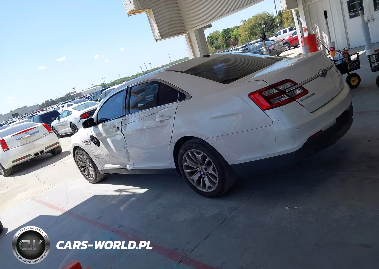 2018 Ford Taurus Limited VIN:1FAHP2F83JG109784 - 14