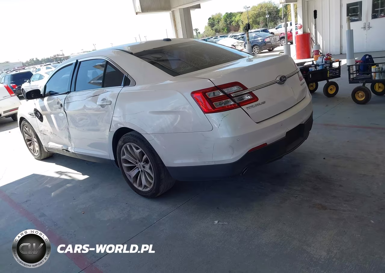 2018 Ford Taurus Limited VIN:1FAHP2F83JG109784 - 3