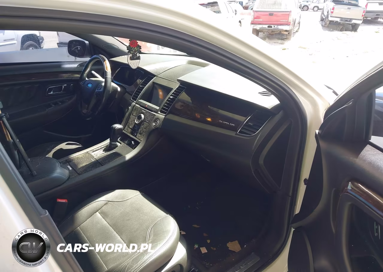2018 Ford Taurus Limited VIN:1FAHP2F83JG109784 - 5