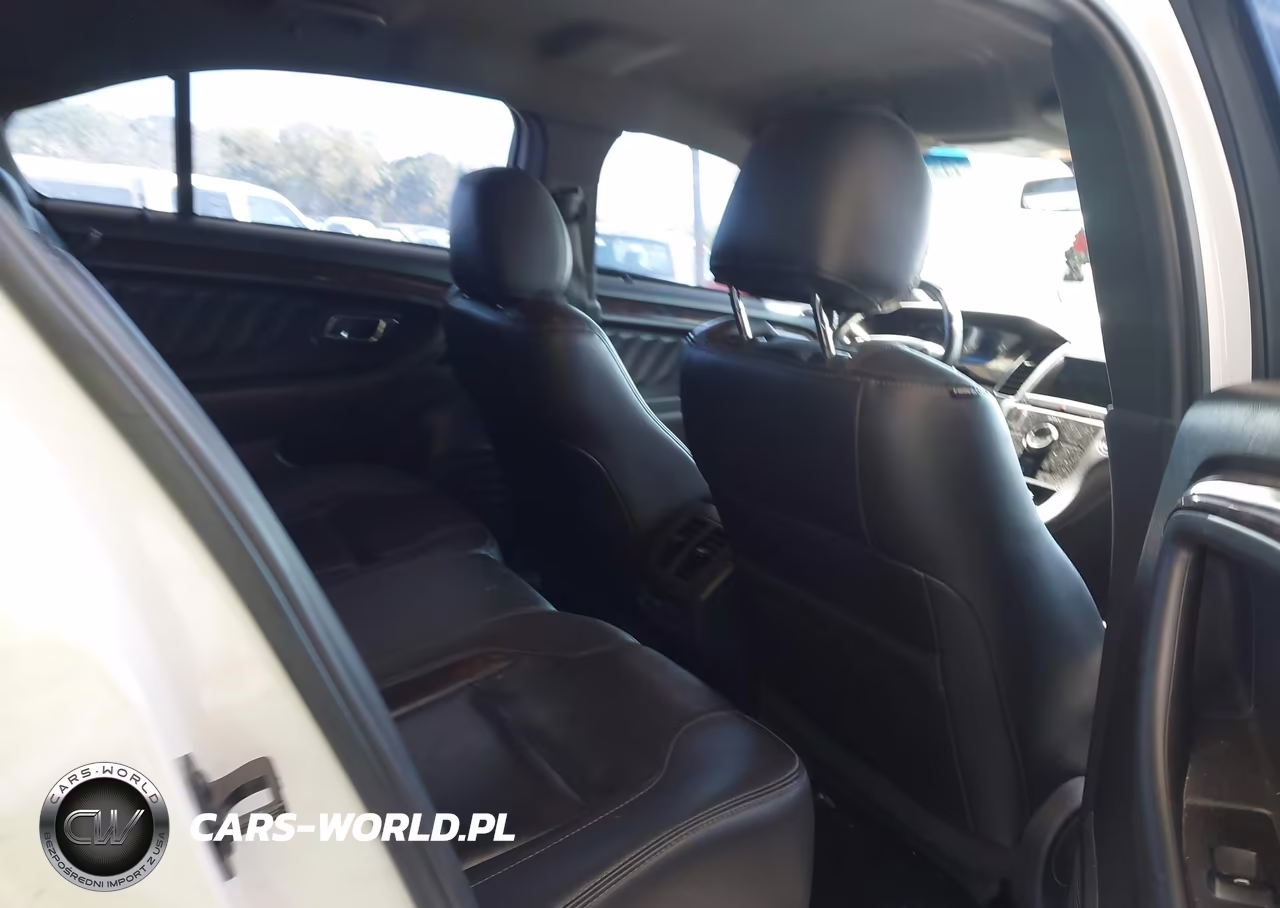 2018 Ford Taurus Limited VIN:1FAHP2F83JG109784 - 8