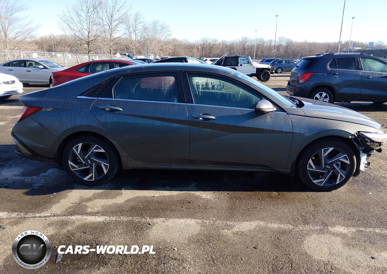 2025 Hyundai Elantra Sel Convenience VIN:KMHLS4DG2SU073092 - 13