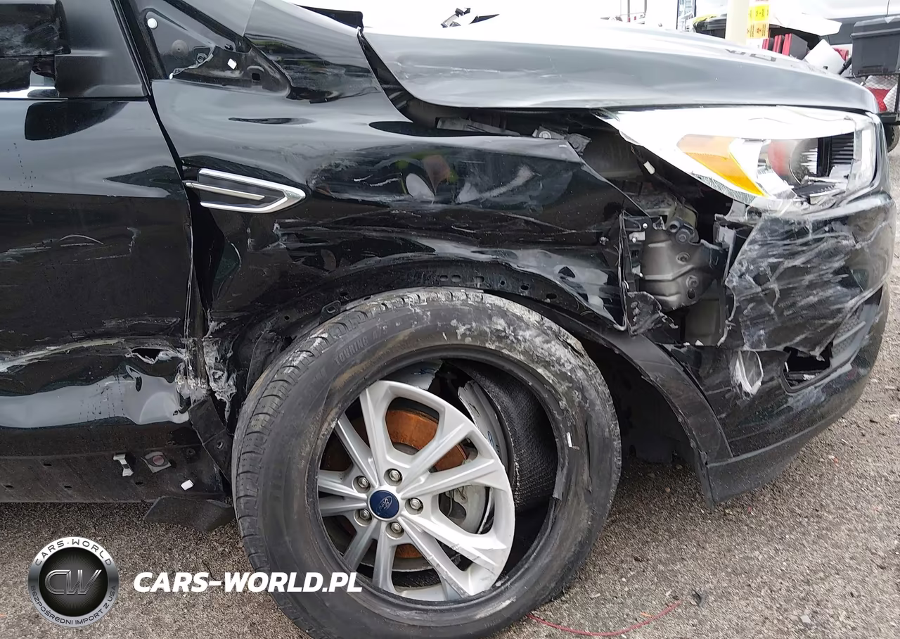 2017 Ford Escape Se VIN:1FMCU0GD8HUD53211 - 6