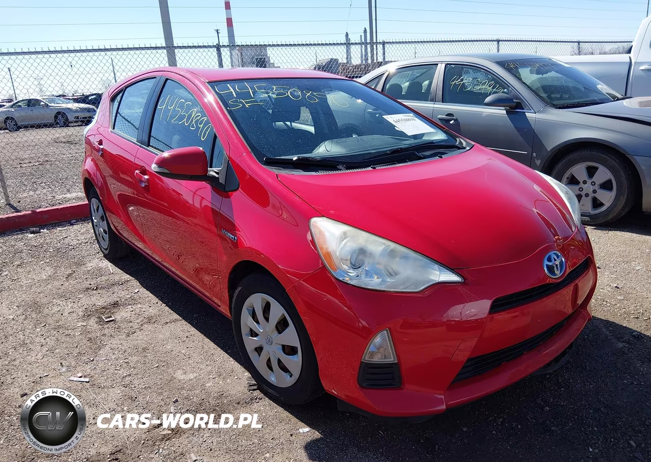 2013 Toyota Prius C Two