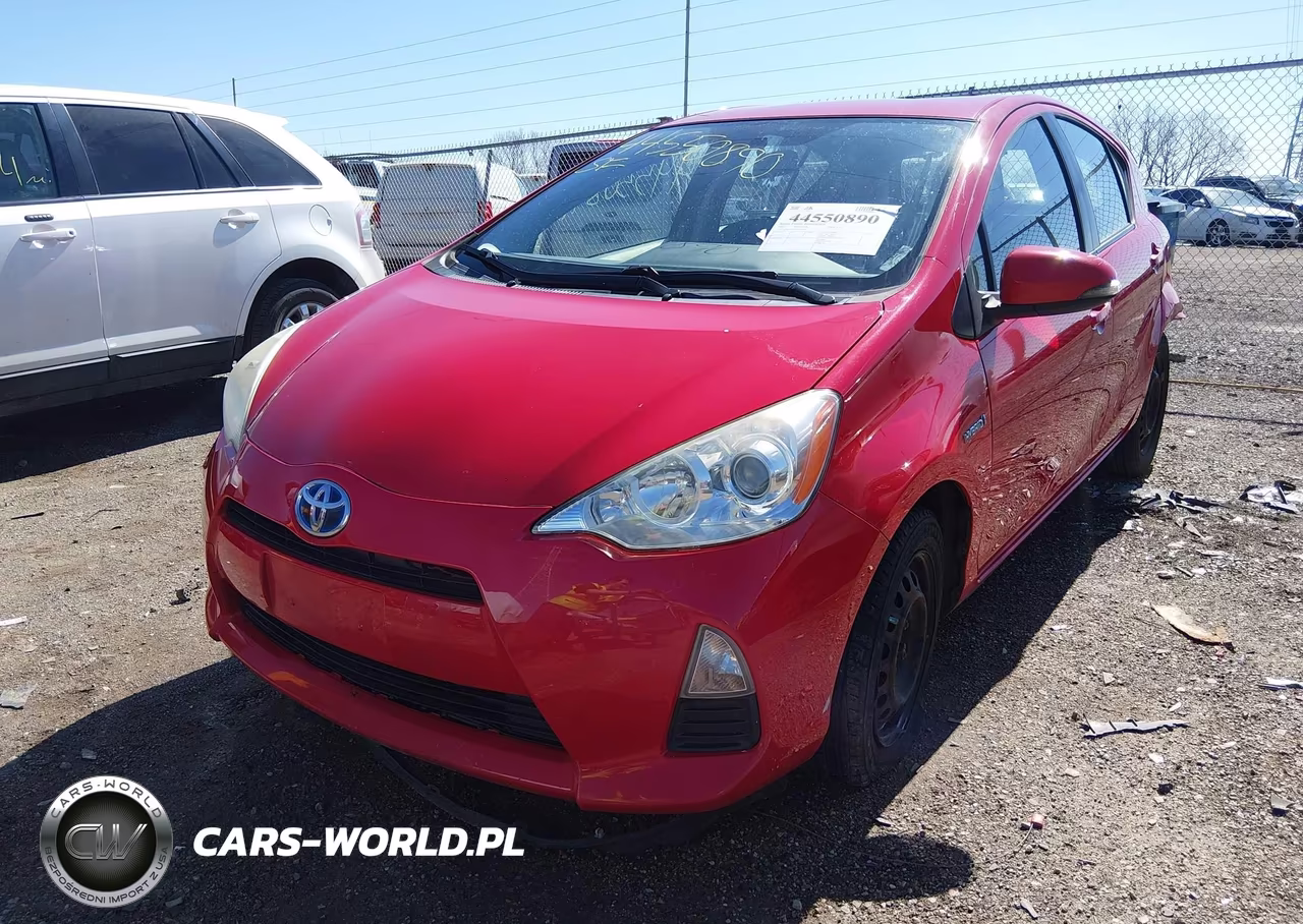 2013 Toyota Prius C Two VIN:JTDKDTB37D1548499 - 2