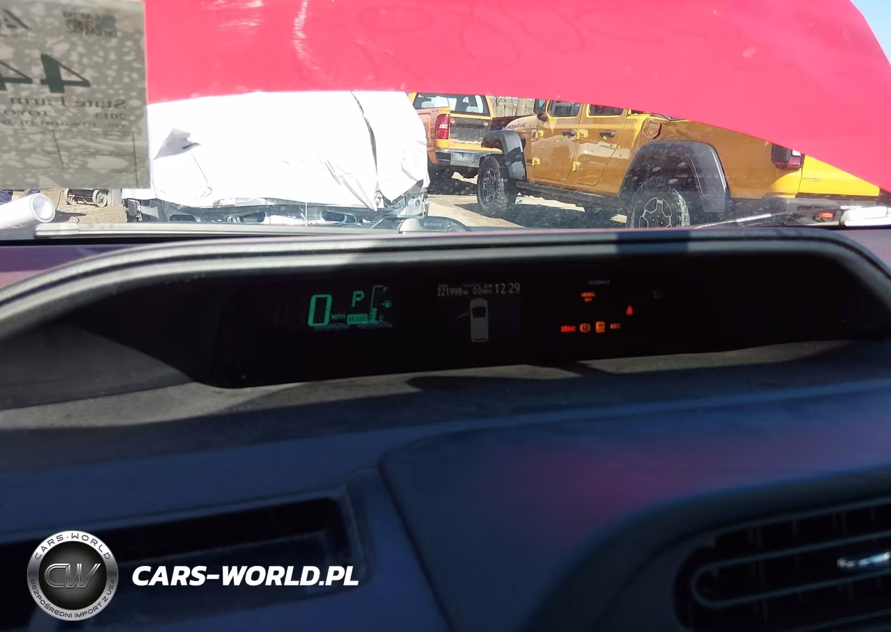 2013 Toyota Prius C Two VIN:JTDKDTB37D1548499 - 7