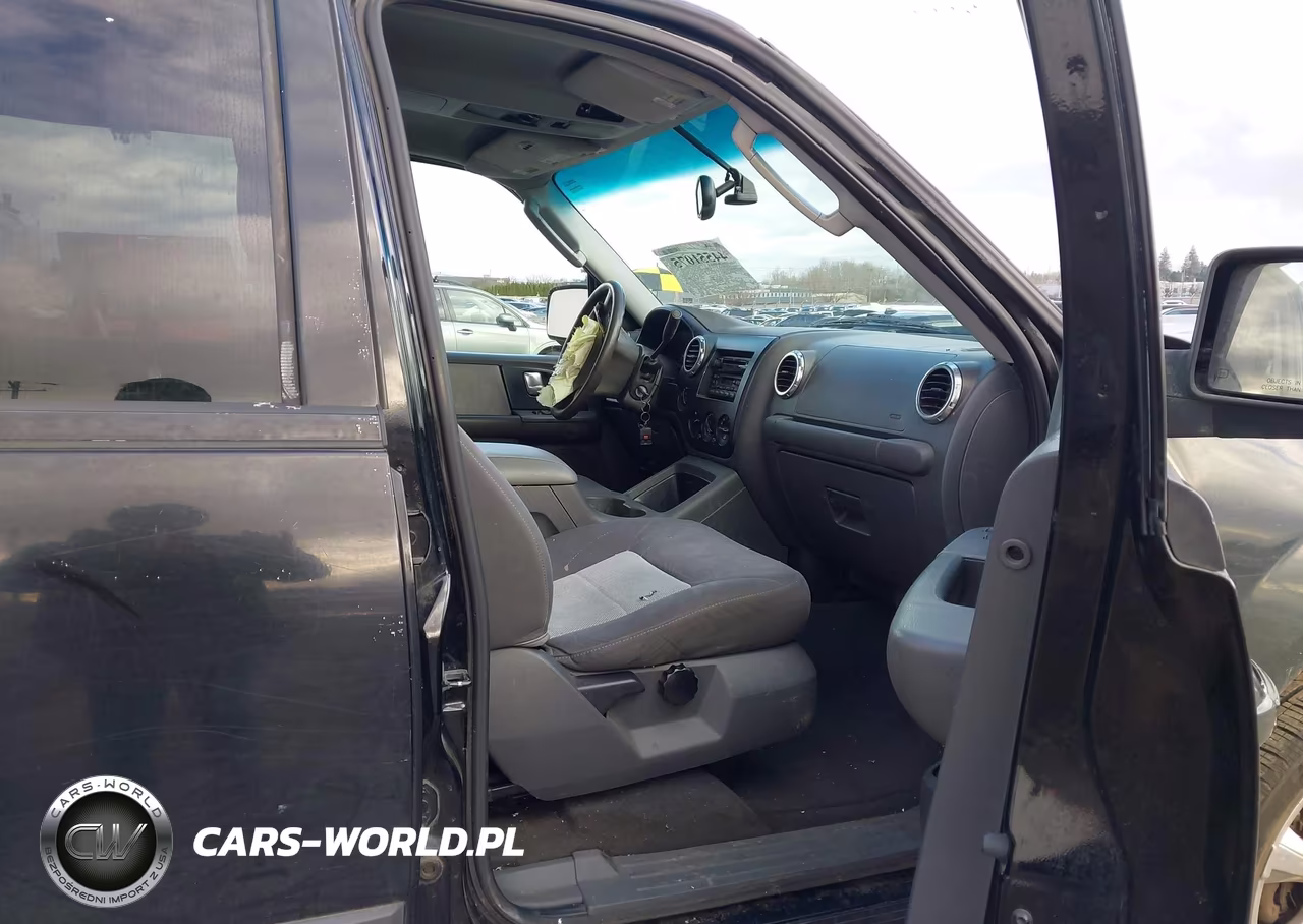 2003 Ford Expedition Xlt VIN:1FMPU16WX3LA24325 - 5