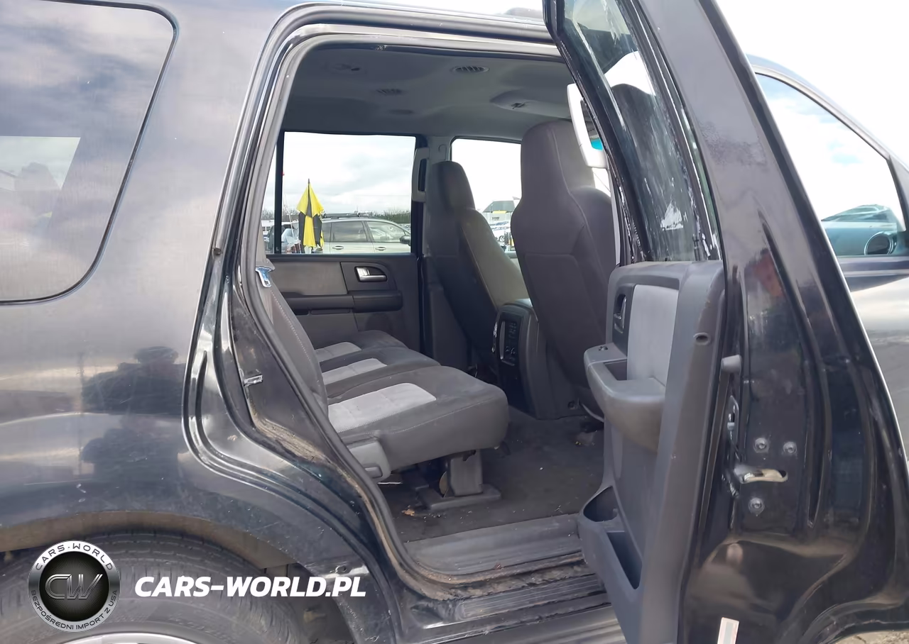 2003 Ford Expedition Xlt VIN:1FMPU16WX3LA24325 - 8