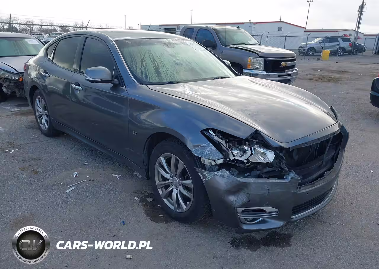 2017 Infiniti Q70 3.7X