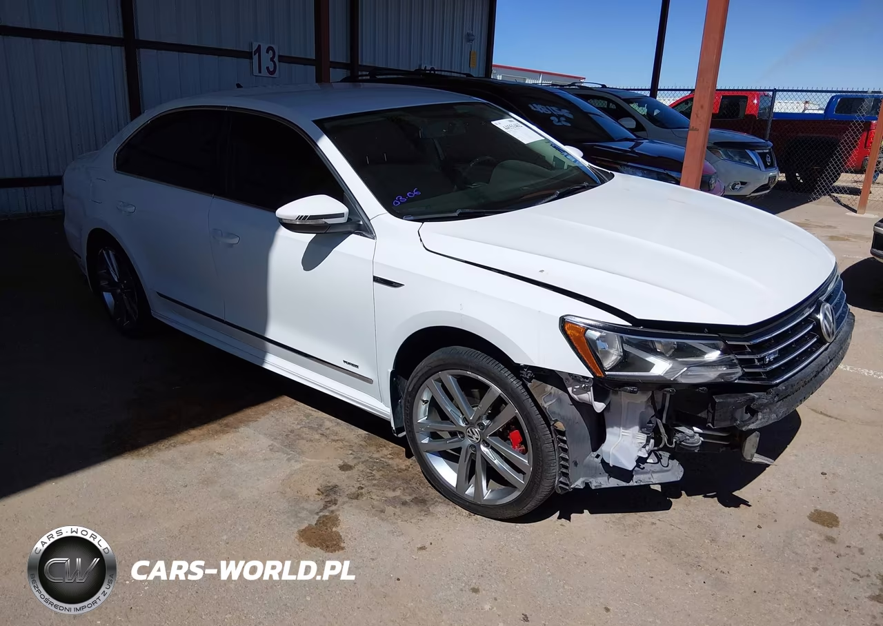2017 Volkswagen Passat 1.8T R-Line