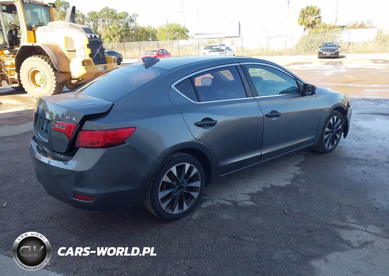 2013 Acura Ilx 2.0L VIN:19VDE1F50DE004440 - 4