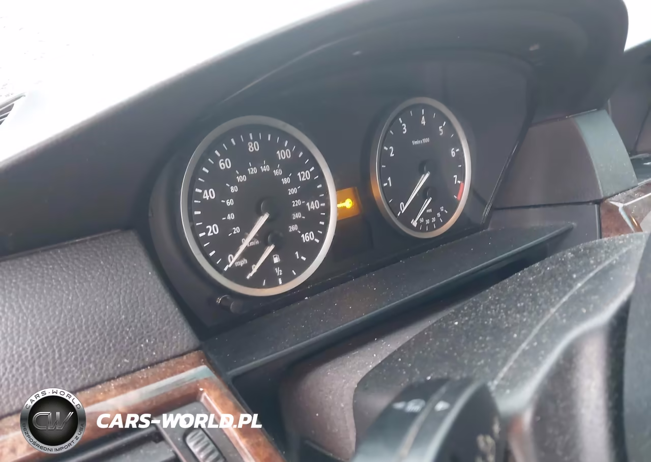 2007 BMW 530Xi VIN:WBANF73587CY17940 - 7
