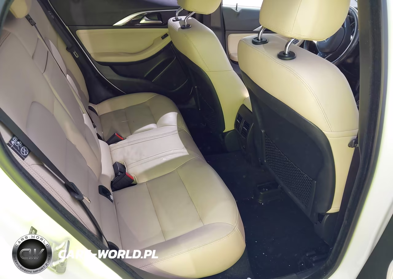2017 Infiniti Qx30 Premium VIN:SJKCH5CP0HA027228 - 8