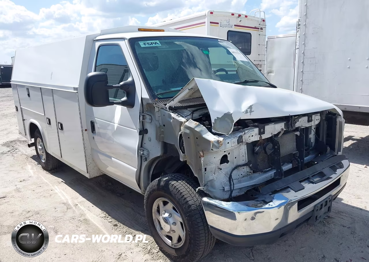 2016 Ford E-350 Cutaway