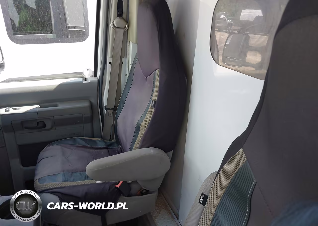 2016 Ford E-350 Cutaway VIN:1FDWE3FLXGDC43537 - 6