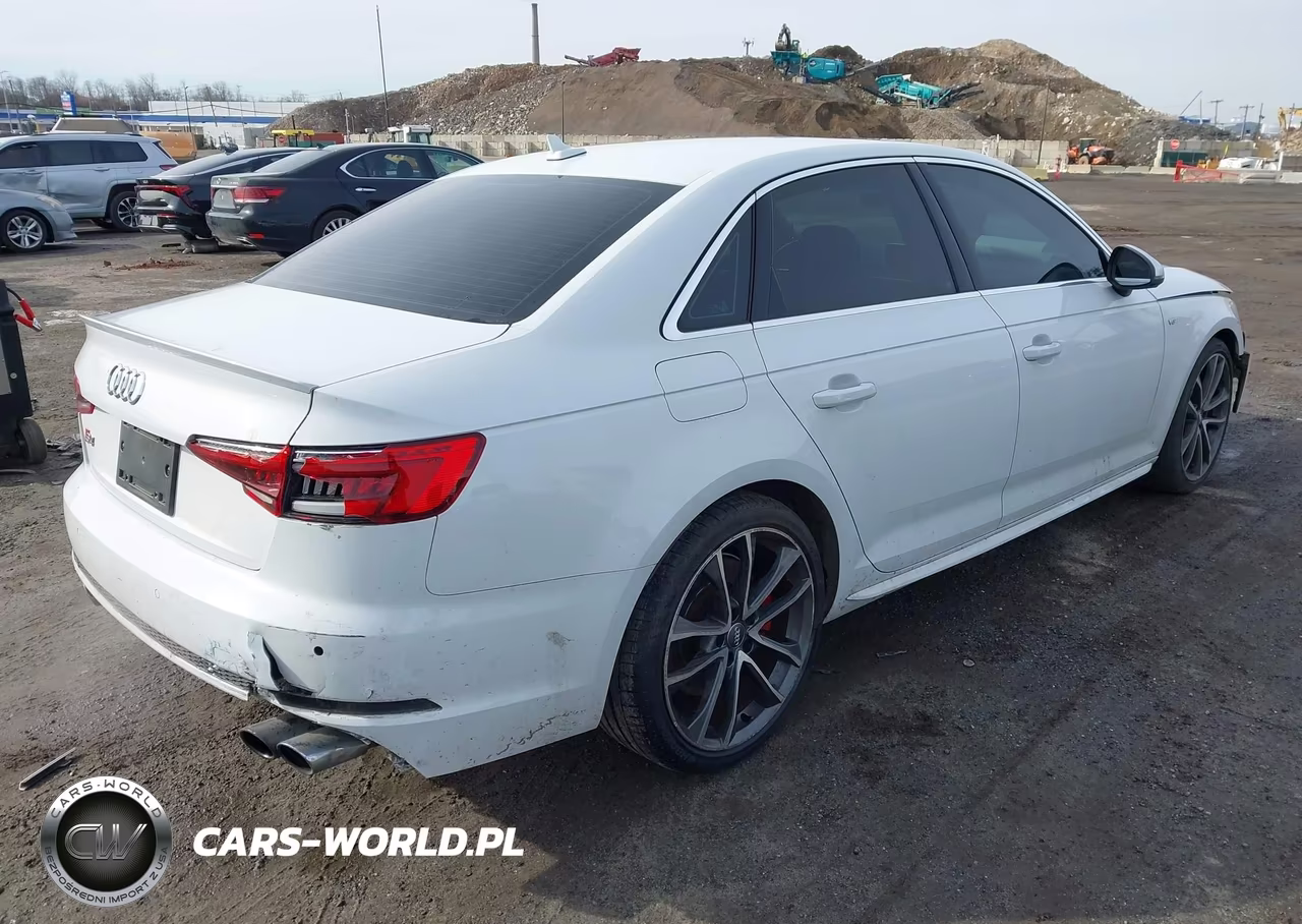 2018 Audi S4 3.0T Premium Plus VIN:WAUC4AF46JA002930 - 4