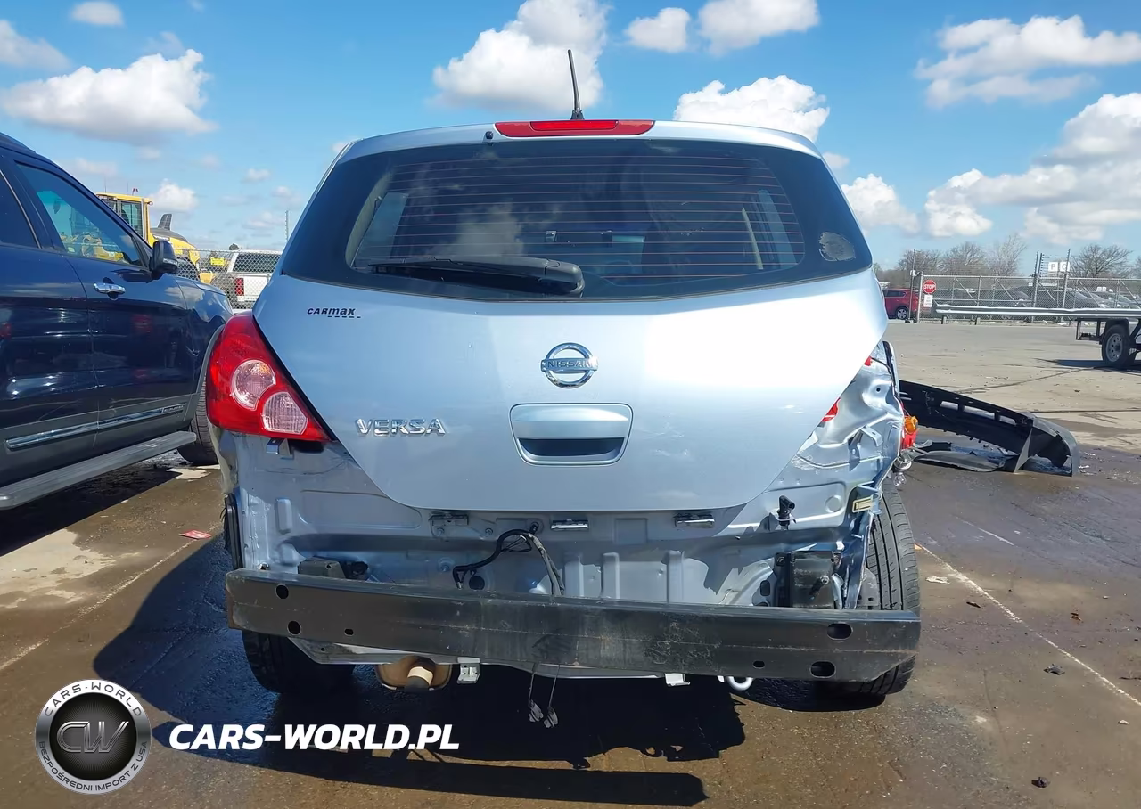 2011 Nissan Versa 1.8S VIN:3N1BC1CP3BL416275 - 17
