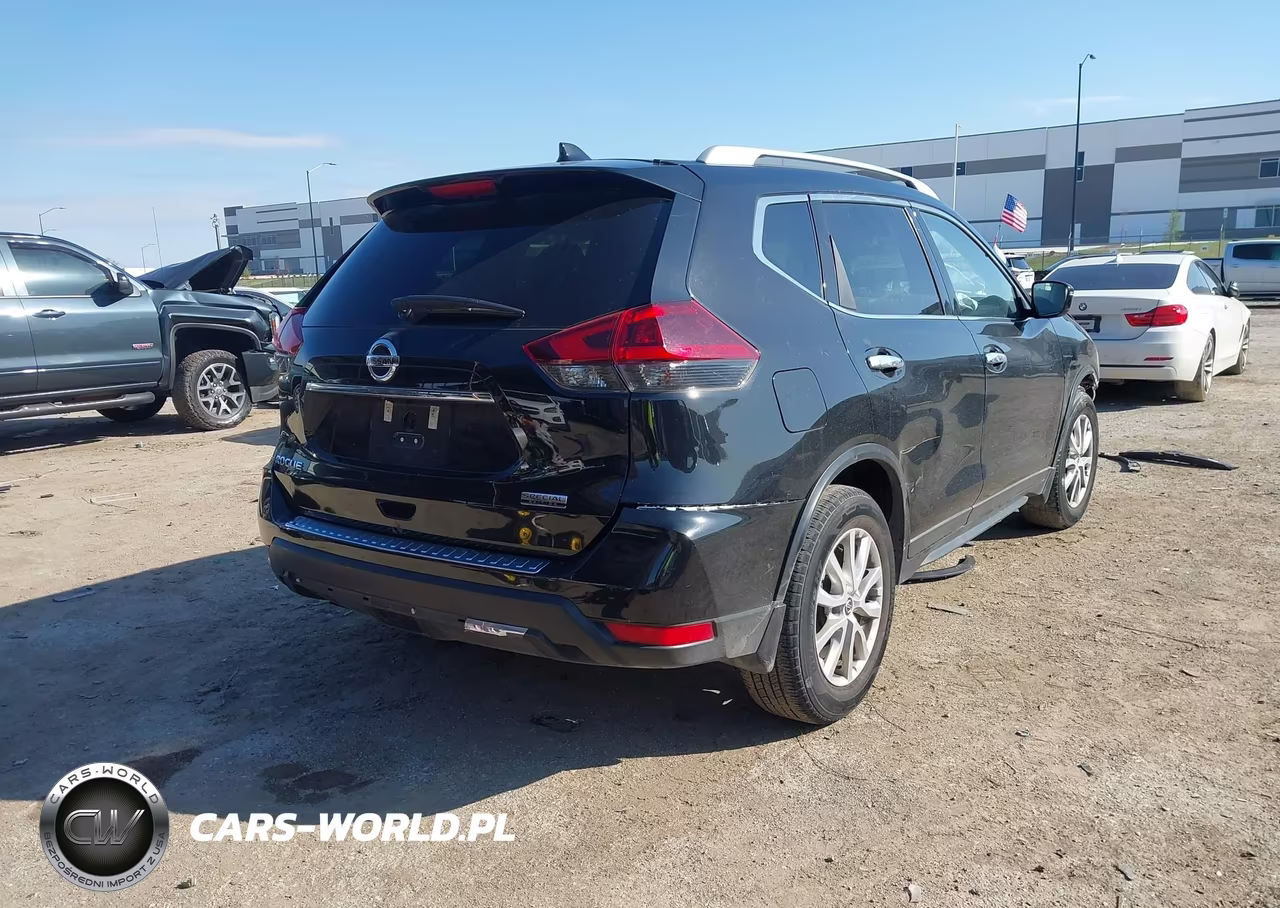 2019 Nissan Rogue S VIN:5N1AT2MT0KC727700 - 4
