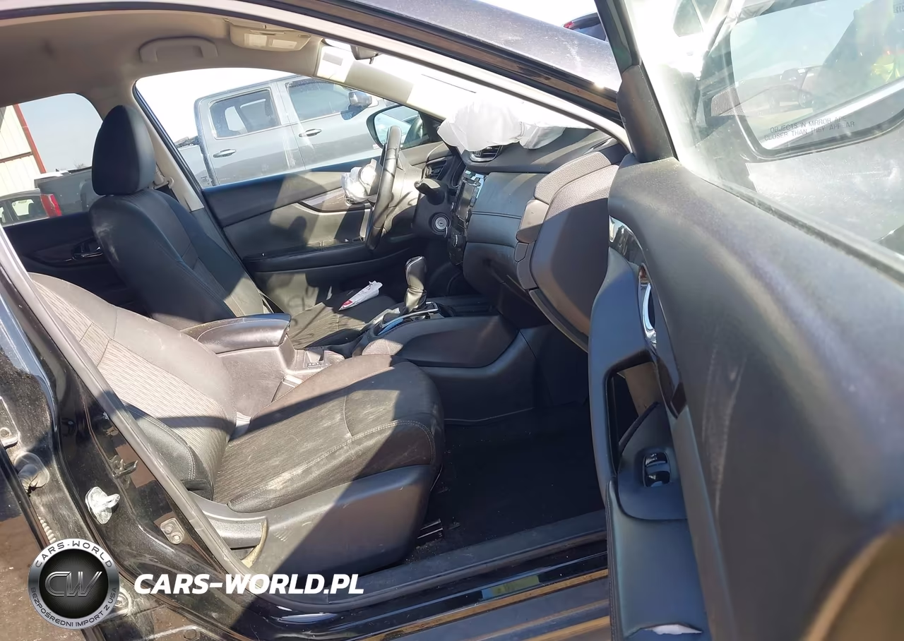 2019 Nissan Rogue S VIN:5N1AT2MT0KC727700 - 5