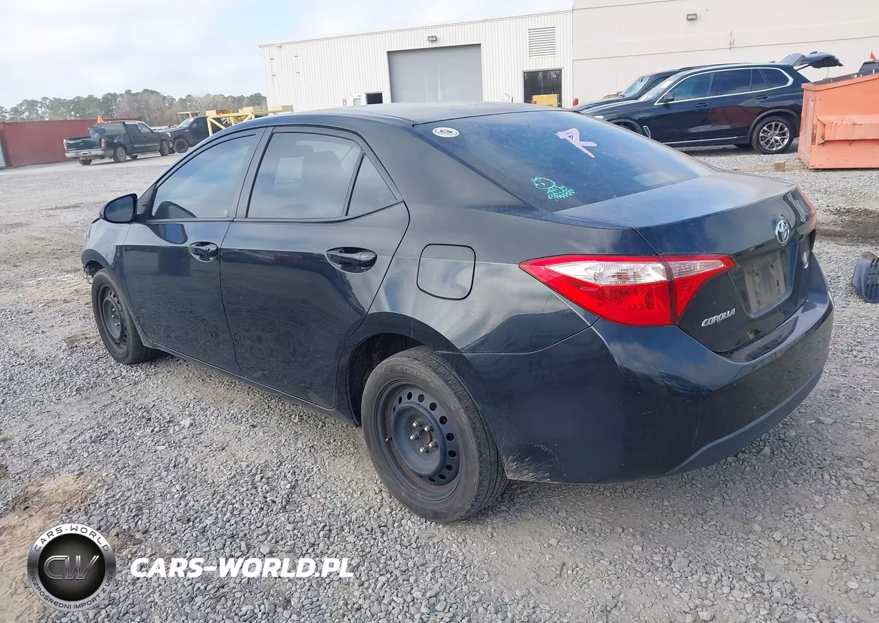2017 Toyota Corolla Le VIN:2T1BURHE4HC862902 - 3