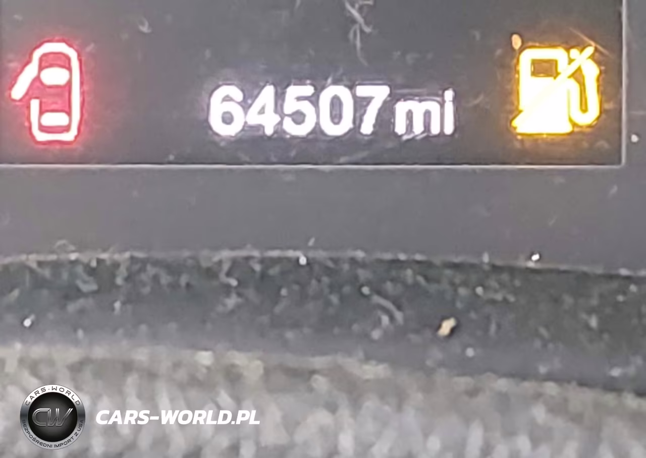 2018 Jeep Renegade Latitude 4X4 VIN:ZACCJBBB6JPG91728 - 15