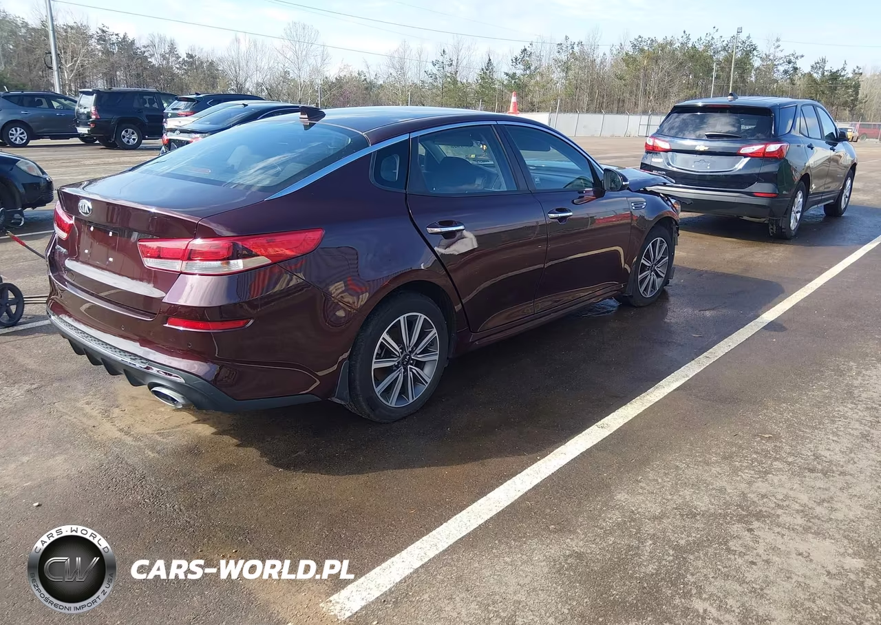 2019 Kia Optima Lx VIN:5XXGT4L31KG354632 - 4