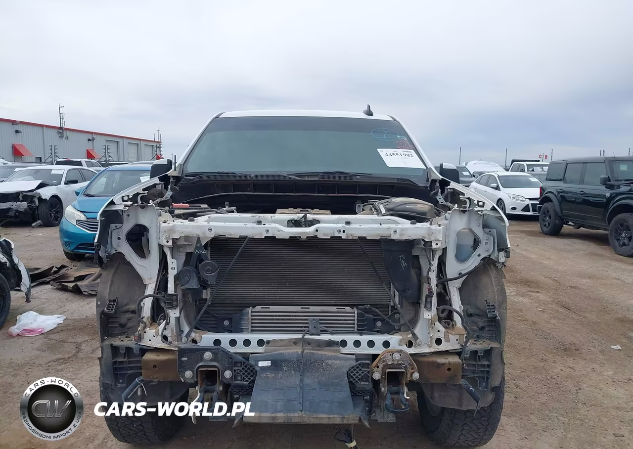 2021 Chevrolet Silverado 1500 4Wd Short Bed Custom VIN:3GCPYBEK5MG123470 - 13