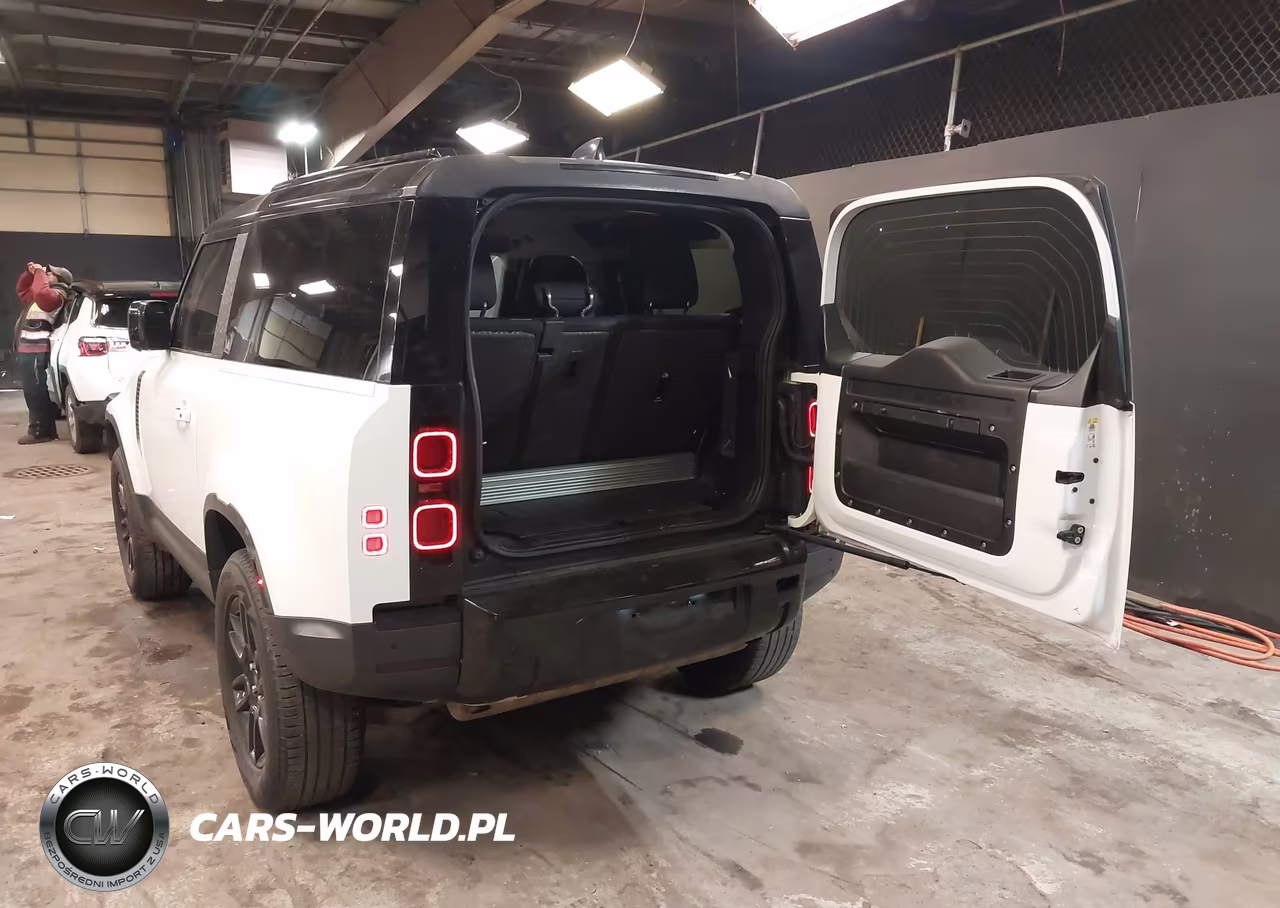 2022 Land Rover Defender 90 Standard VIN:SALEK6RX3N2064184 - 3