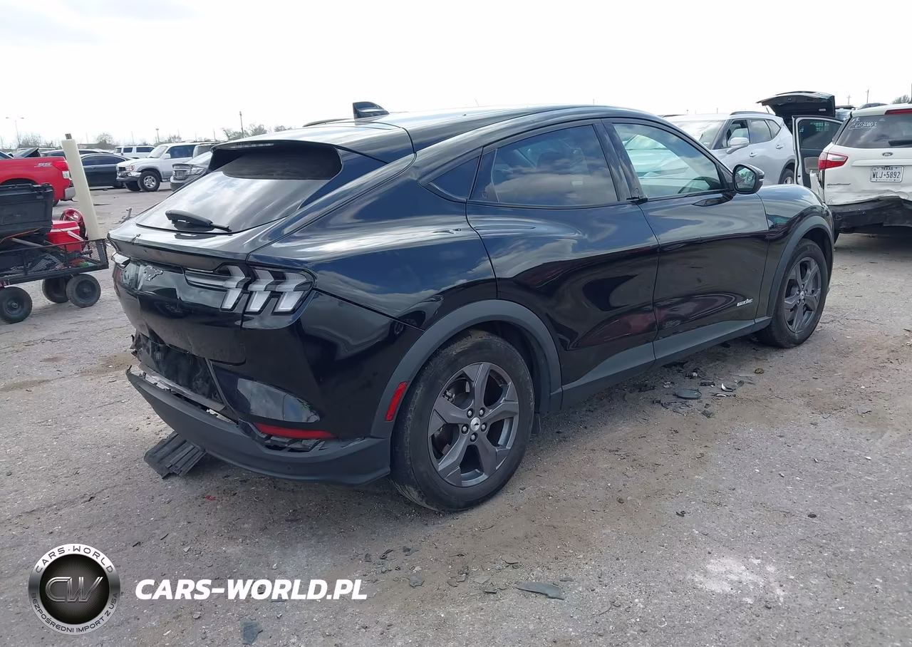 2022 Ford Mustang Mach-E Select VIN:3FMTK1RMXNMA44493 - 4