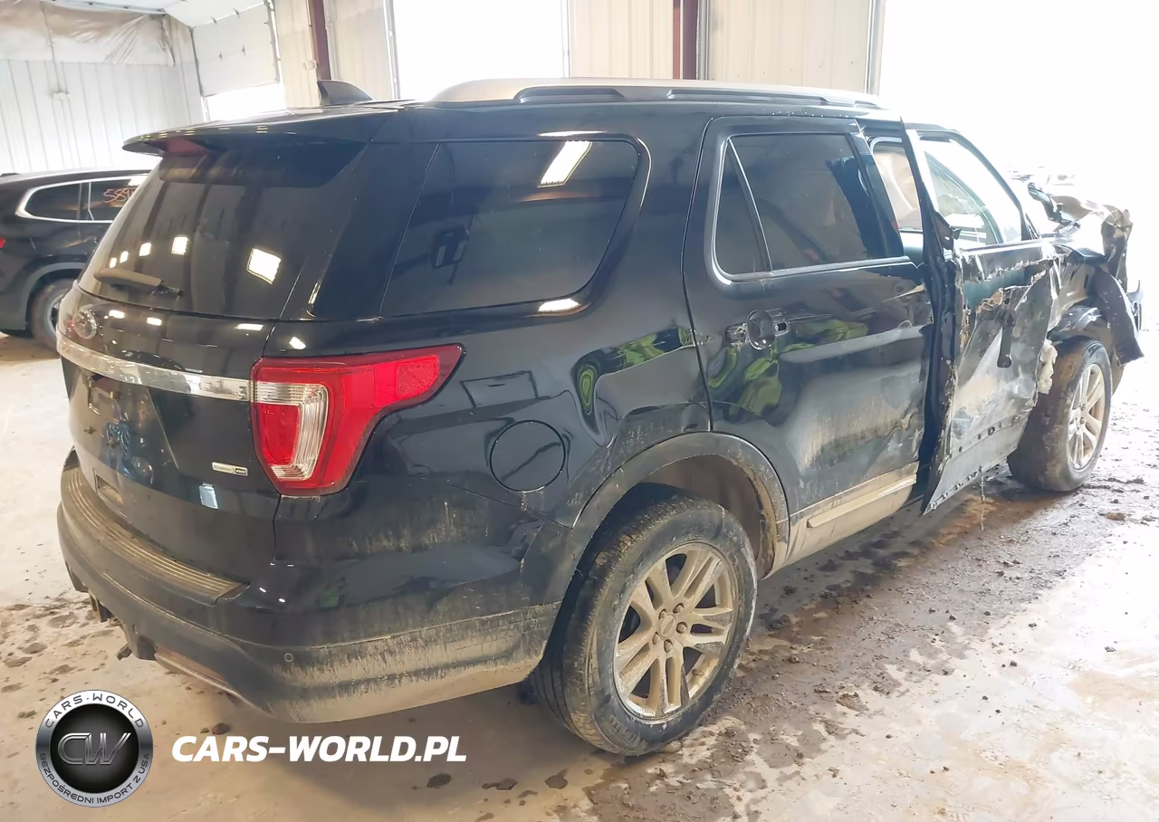2018 Ford Explorer Xlt VIN:1FM5K8DH7JGB77468 - 4