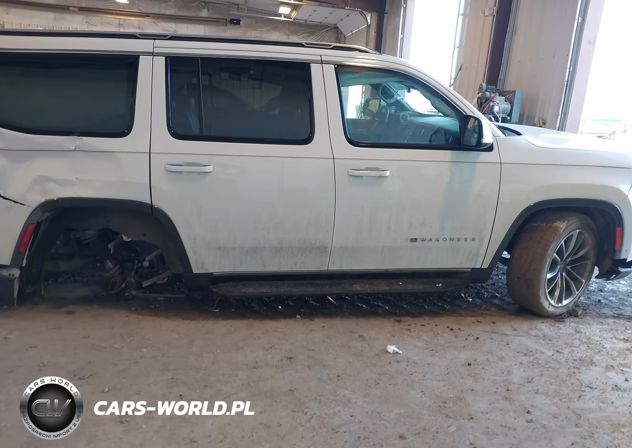 2022 Jeep Wagoneer Series Ii 4X4 VIN:1C4SJVBT0NS127398 - 13