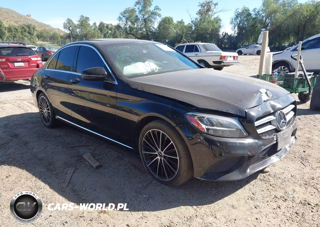 2019 Mercedes-Benz C 300
