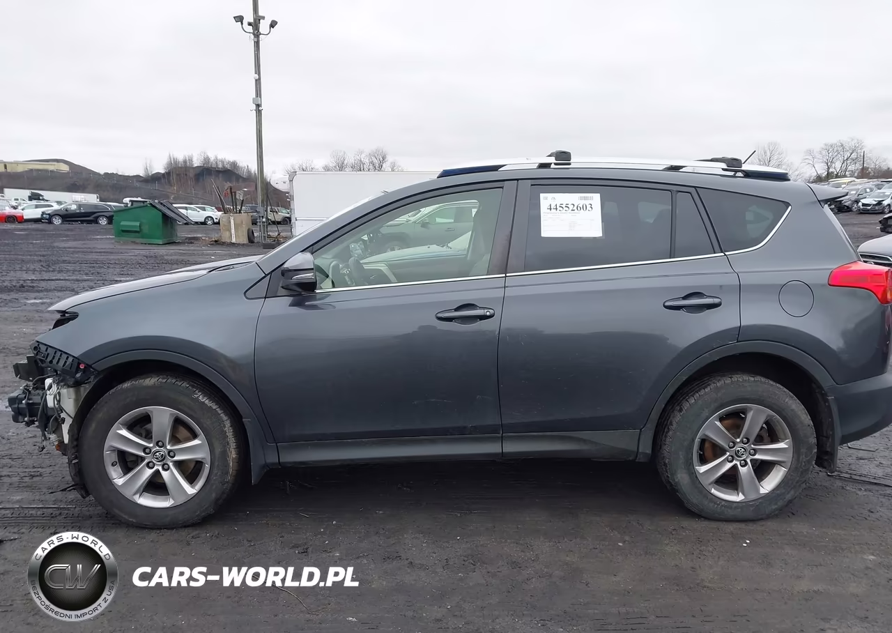 2015 Toyota Rav4 Xle VIN:JTMRFREVXFD162475 - 14