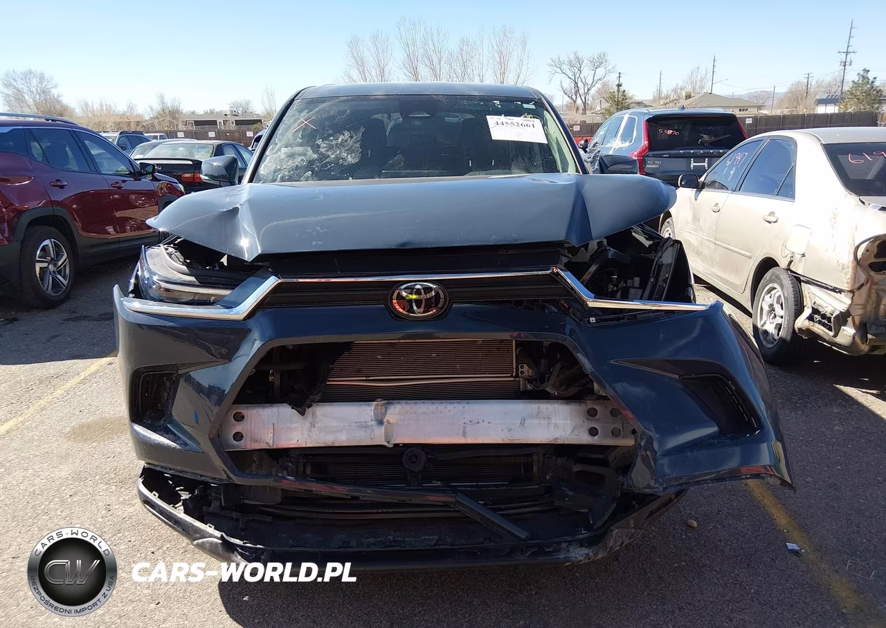 2025 Toyota Grand Highlander Hybrid Le VIN:5TDACAB50SS047460 - 13