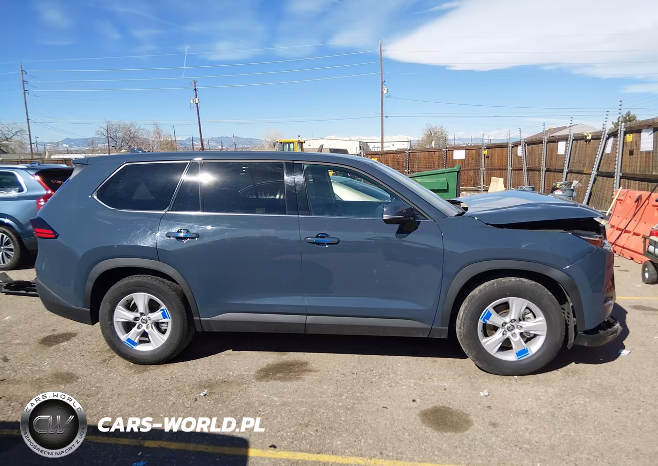 2025 Toyota Grand Highlander Hybrid Le VIN:5TDACAB50SS047460 - 14