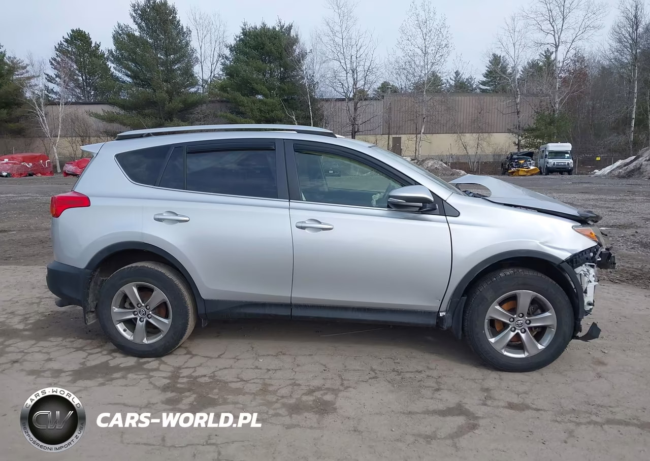 2015 Toyota Rav4 Xle VIN:JTMRFREV2FJ037696 - 12