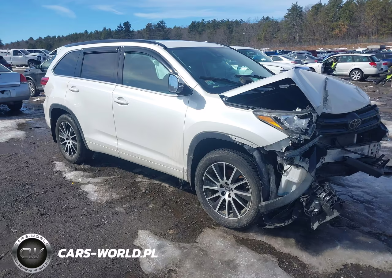 2018 Toyota Highlander Se