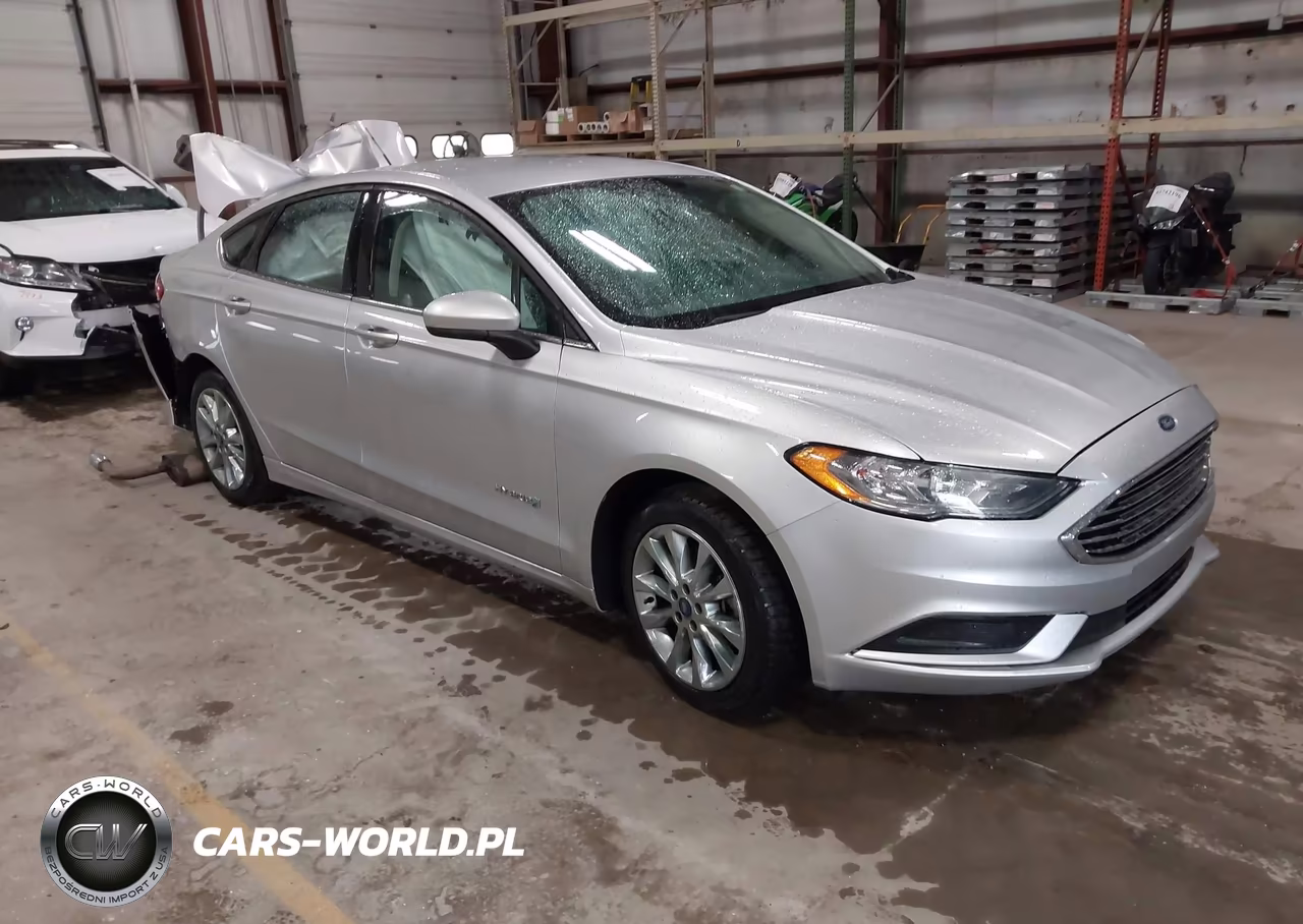 2017 Ford Fusion Hybrid Se – zdjęcie 1 z 18