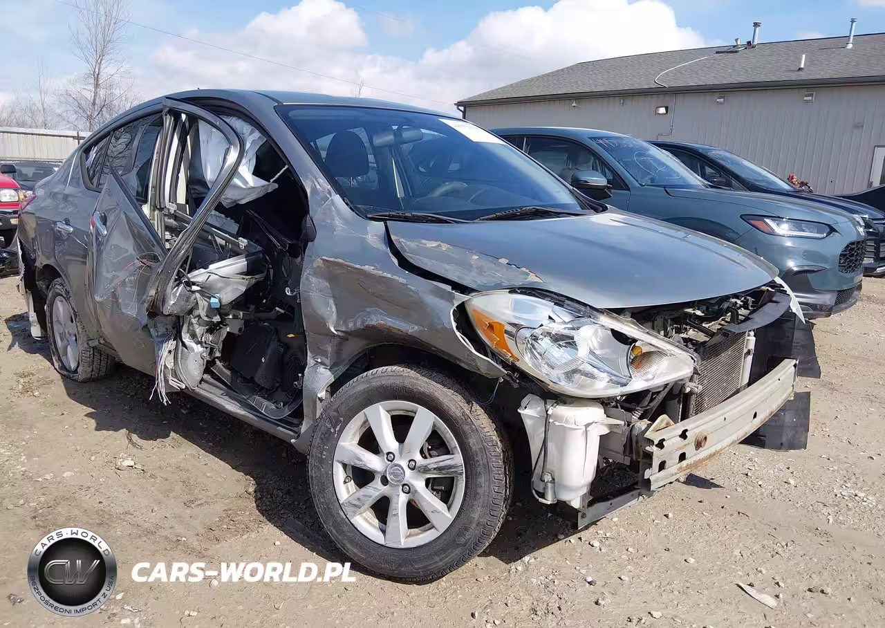 2012 Nissan Versa 1.6 Sv