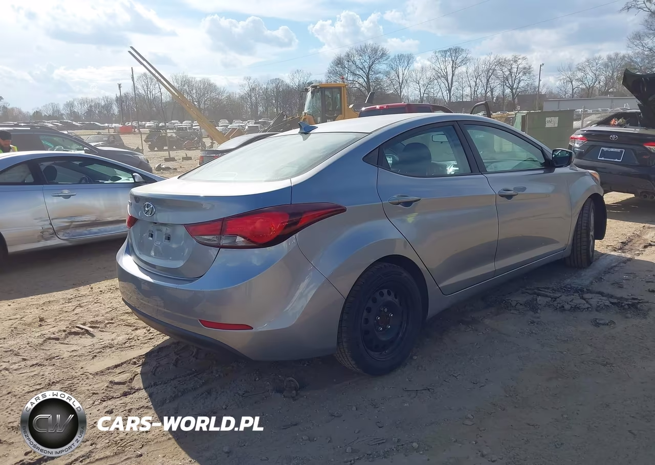 2015 Hyundai Elantra Se VIN:5NPDH4AE4FH583423 - 4