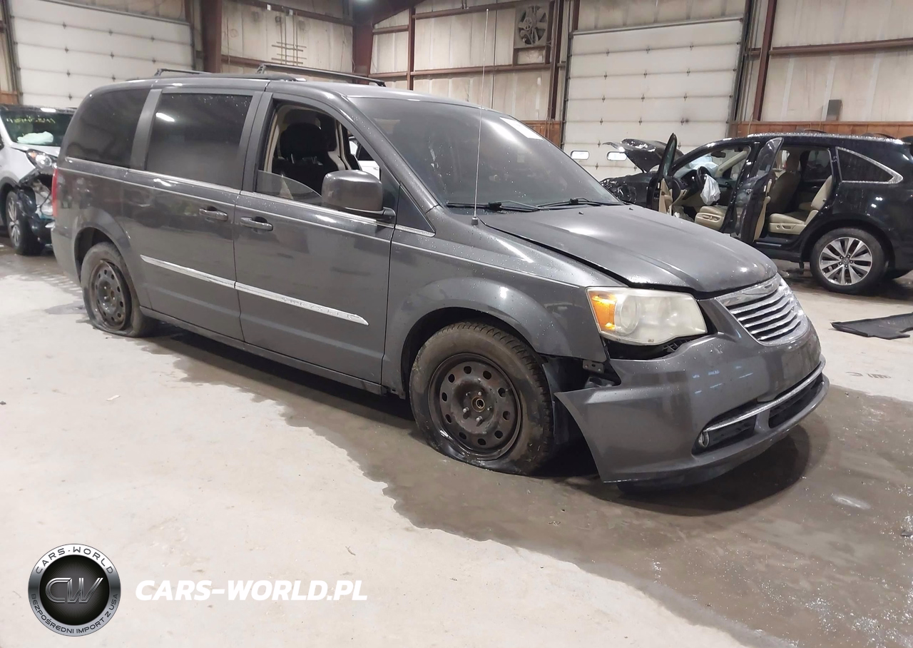2016 Chrysler Town & Country Touring