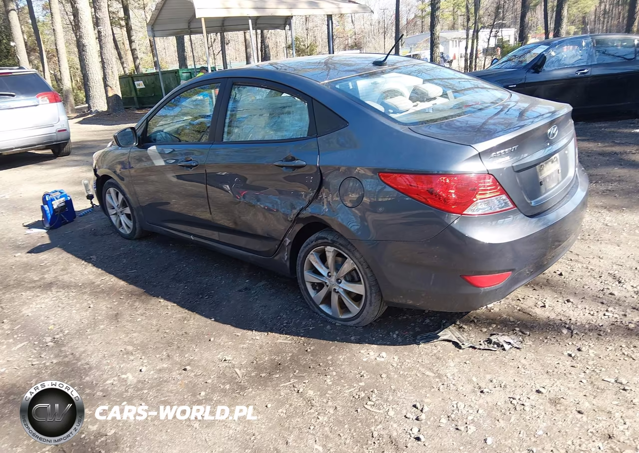 2012 Hyundai Accent Gls VIN:KMHCU4AE6CU136080 - 3