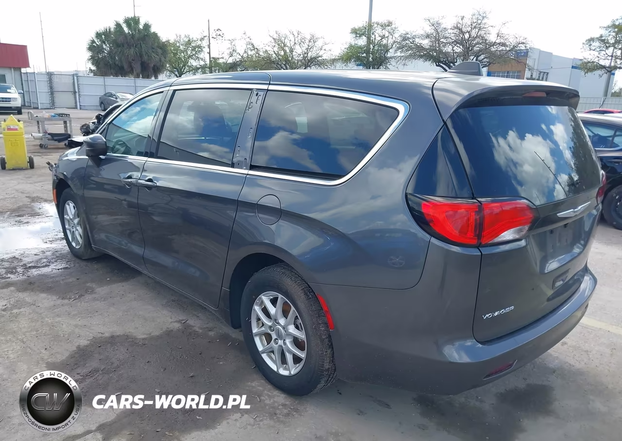 2022 Chrysler Voyager Lx VIN:2C4RC1CG5NR204139 - 3