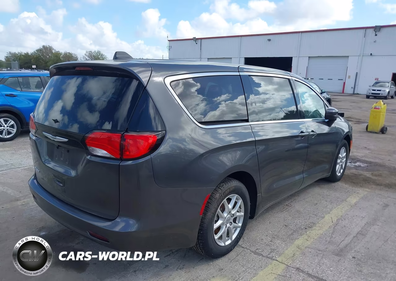 2022 Chrysler Voyager Lx VIN:2C4RC1CG5NR204139 - 4
