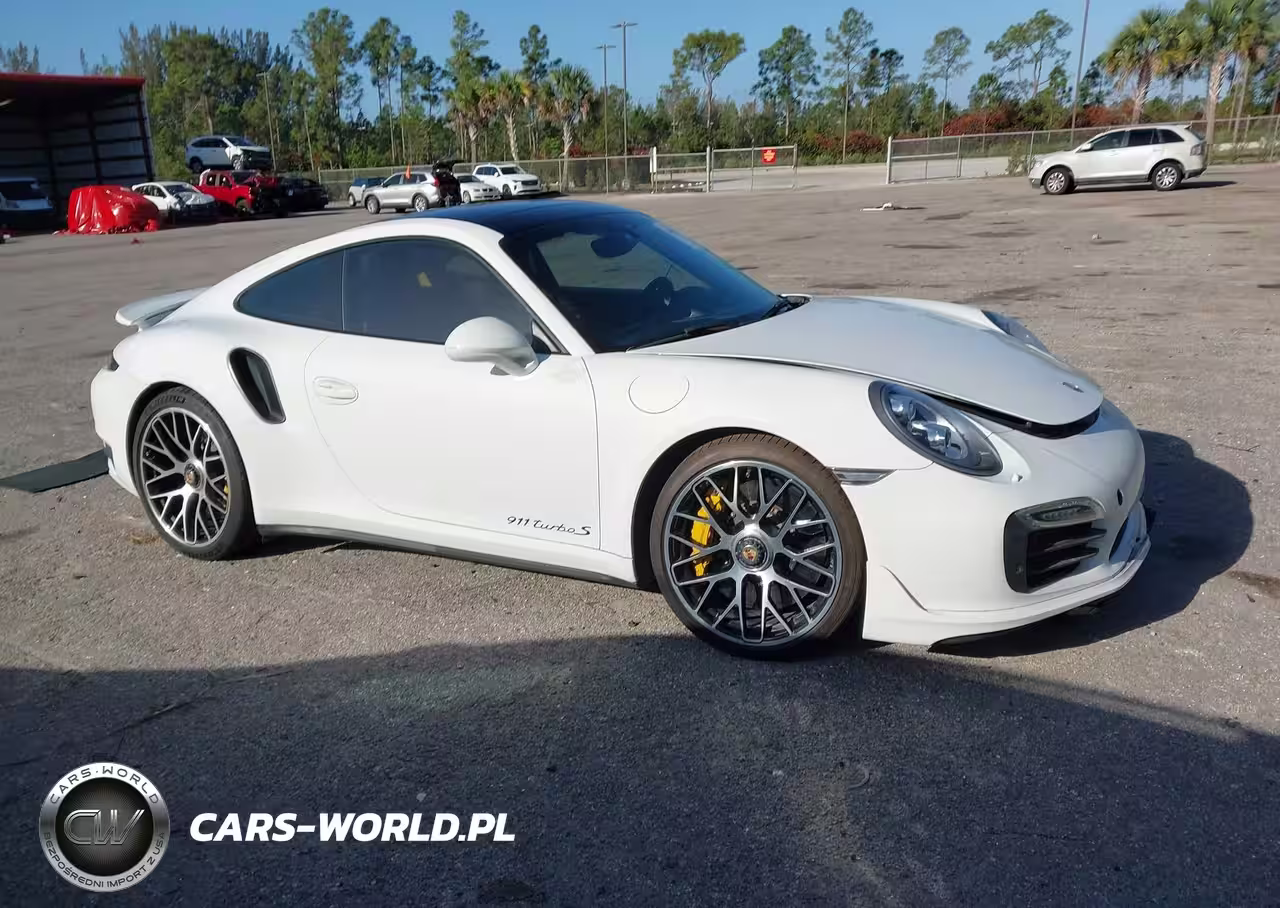 2014 Porsche 911 Turbo S