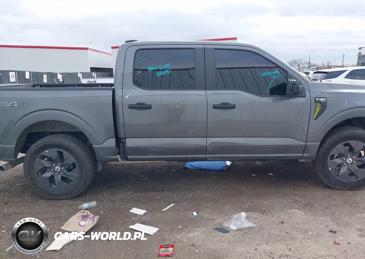 2025 Ford F-150 Stx VIN:1FTEW2LP8SKE86136 - 13