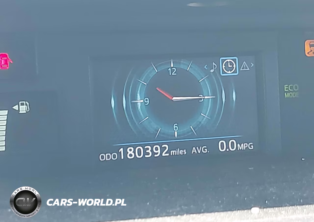 2016 Toyota Prius V Four VIN:JTDZN3EU6GJ044241 - 16